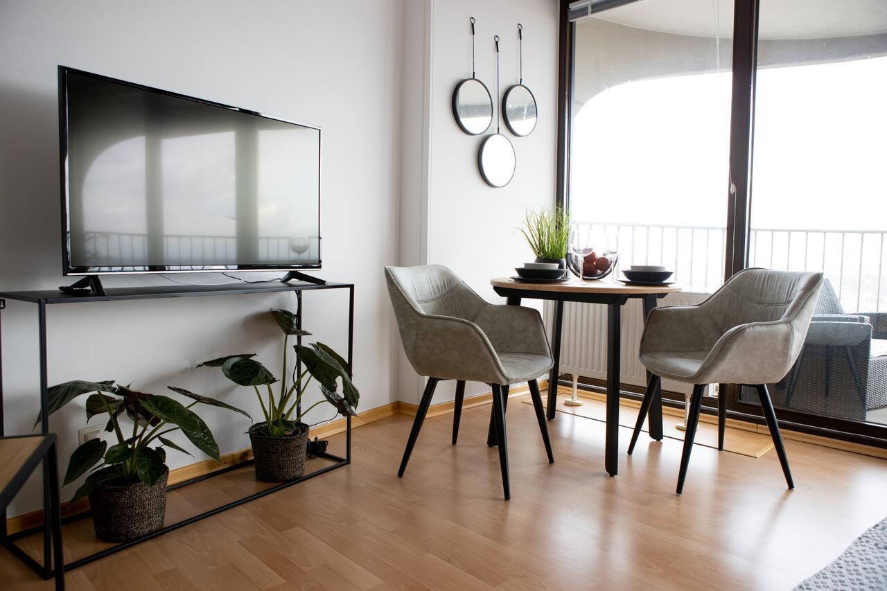 Tolles Apartment Mit Weitblick Ueber Аугсбург Екстериор снимка